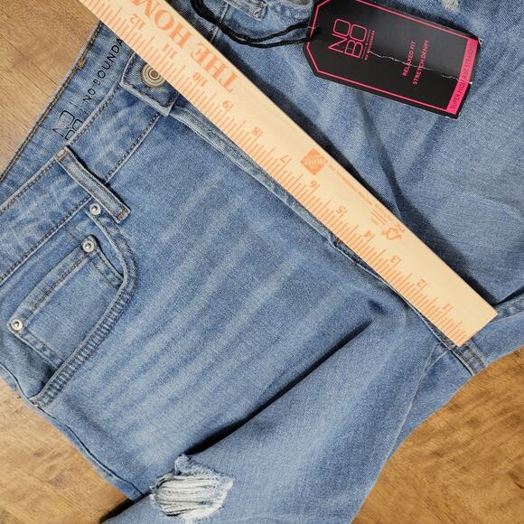 NWT No Boundaries Super High Rise Straight Jeans Size13 32x27 Buttonfly Distress - Picture 10 of 14